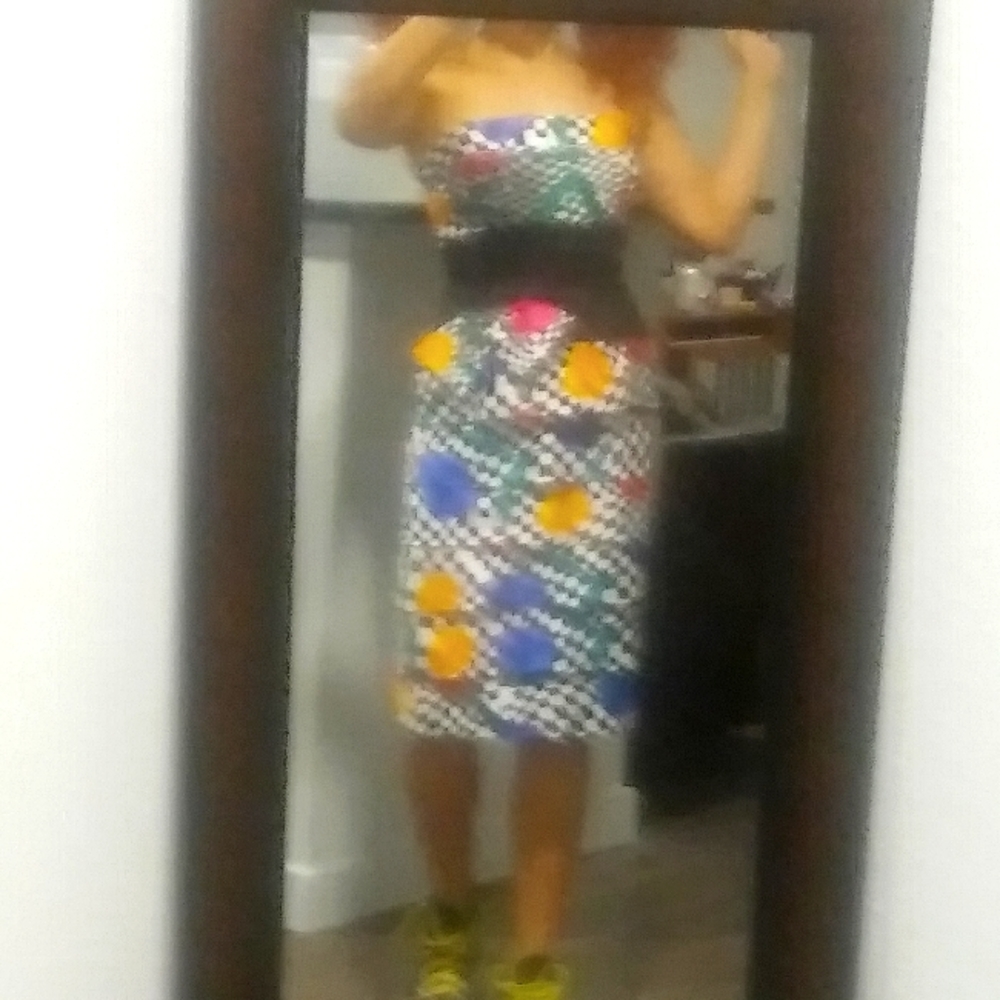Vintage 80s tube dress. RARE and in Great Condition!